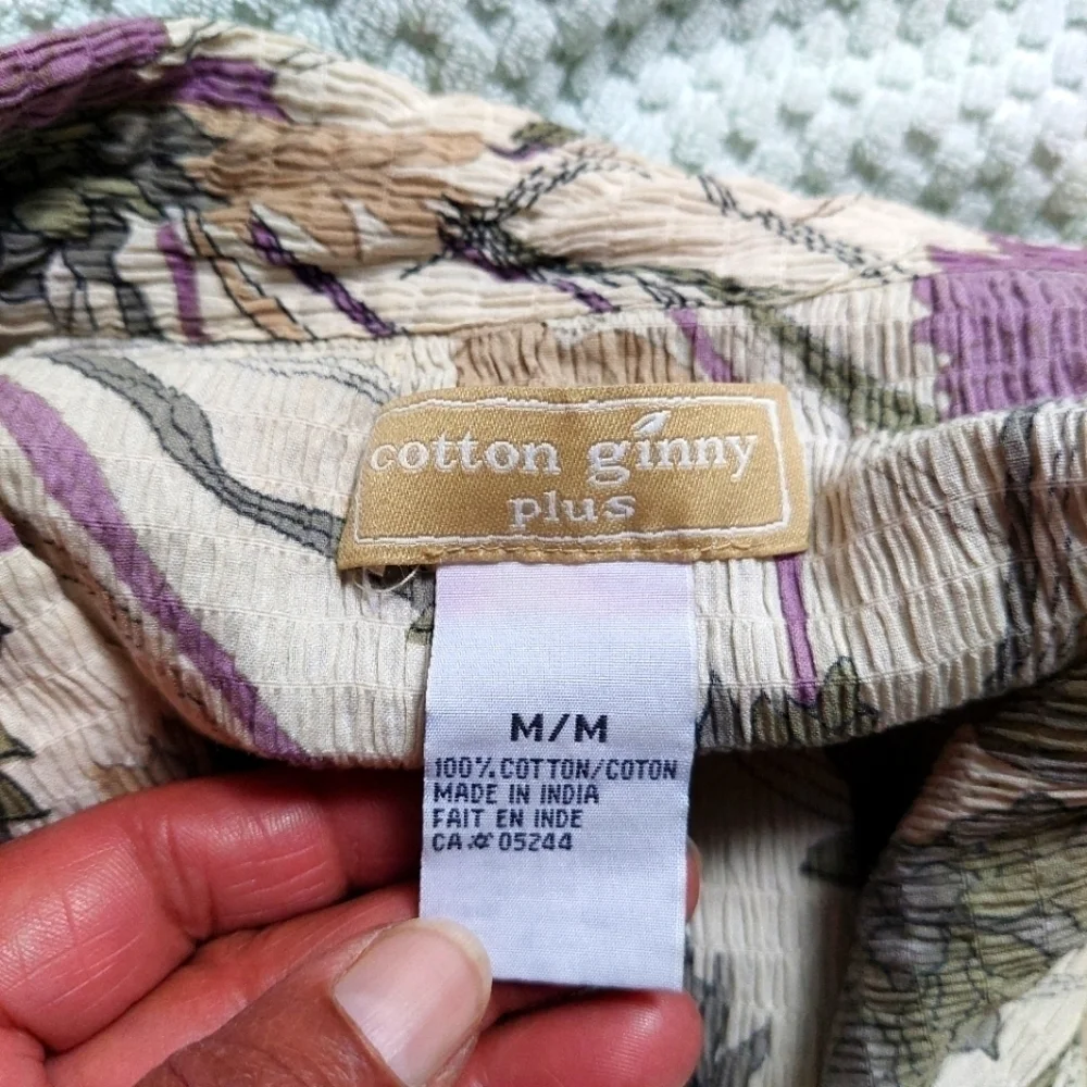 Cotton Ginny Plus Cotton Floral Shirt, Size Medium - Picture 6 of 6